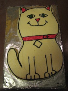 A Purr-Fect Birthday Party Cake