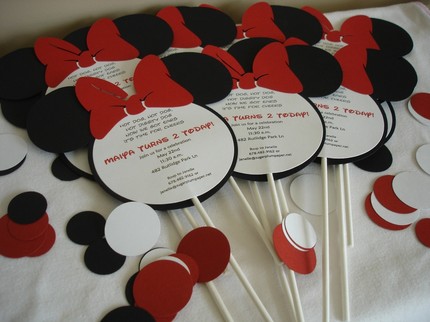 Minnie Mouse Themed Birthday Party on Minnie Mouse Or Mickey Mouse Lollipop Party Invitations That Are