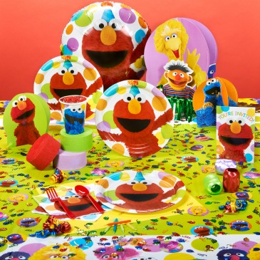 Elmo Birthday Cake on Calling All Elmo Fans     New Sesame Street Elmo Party Supplies Have
