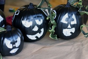 Halloween chalkboard pumpkins