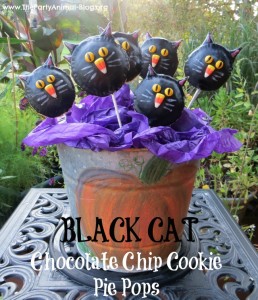 black cat chocolate chip cookie pie pops 1